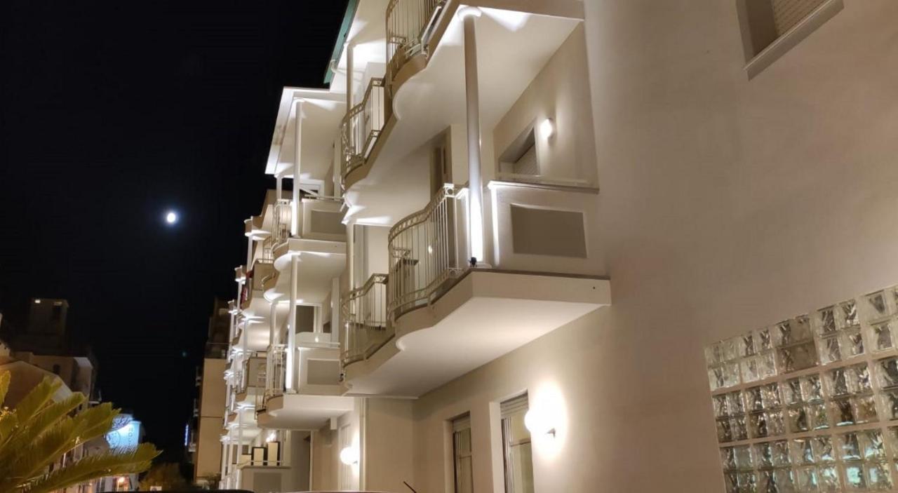 Hotel Des Bains Cattolica Kültér fotó