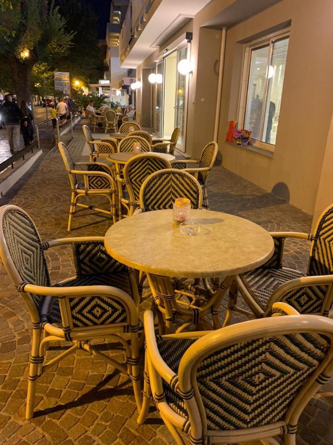 Hotel Des Bains Cattolica Kültér fotó