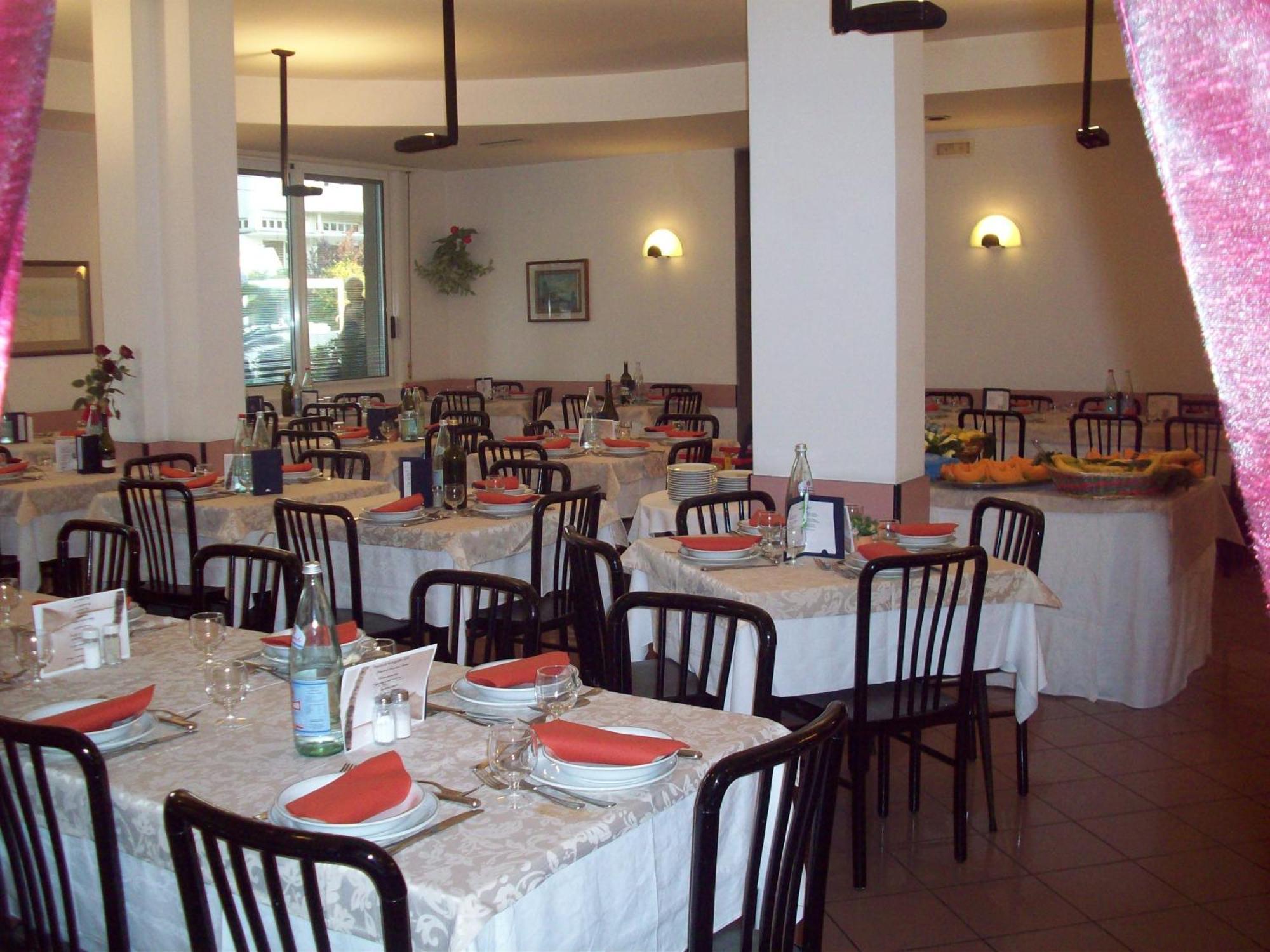 Hotel Des Bains Cattolica Kültér fotó